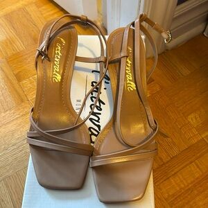 Intervalle leather sandals beige size 37